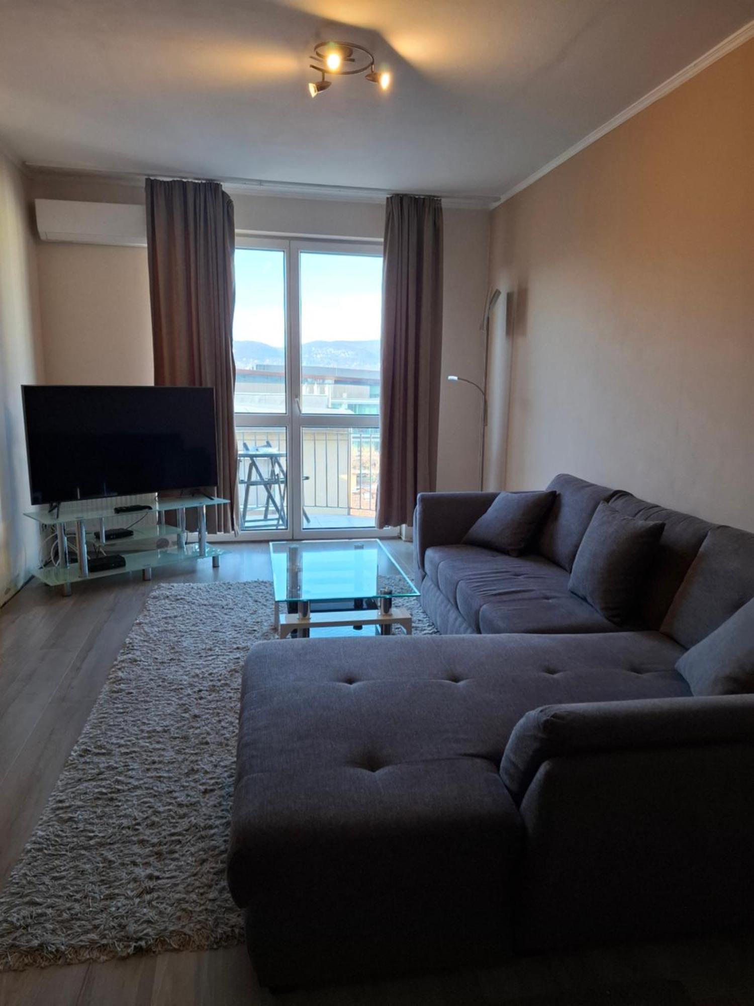 Flat At The Edge Of The Center + Parking Apartment Budapest Luaran gambar